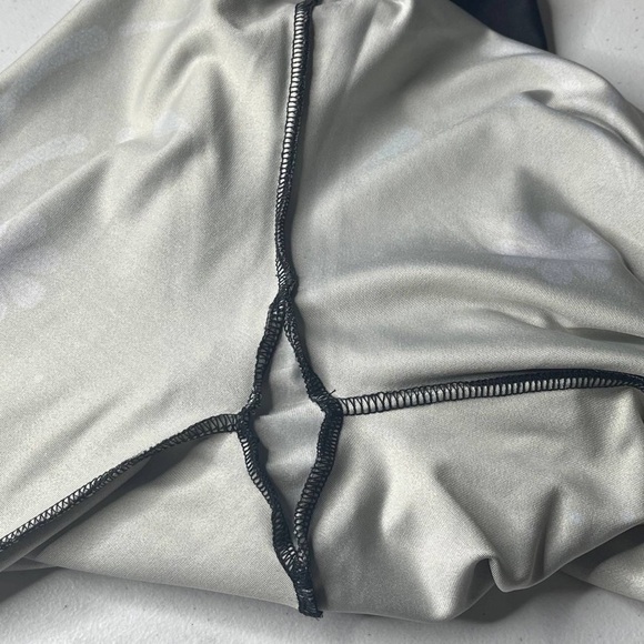 Art In Sport Womens Sugar Skull full length Leggings Size Large Grunge Boho Goth - Picture 5 of 5